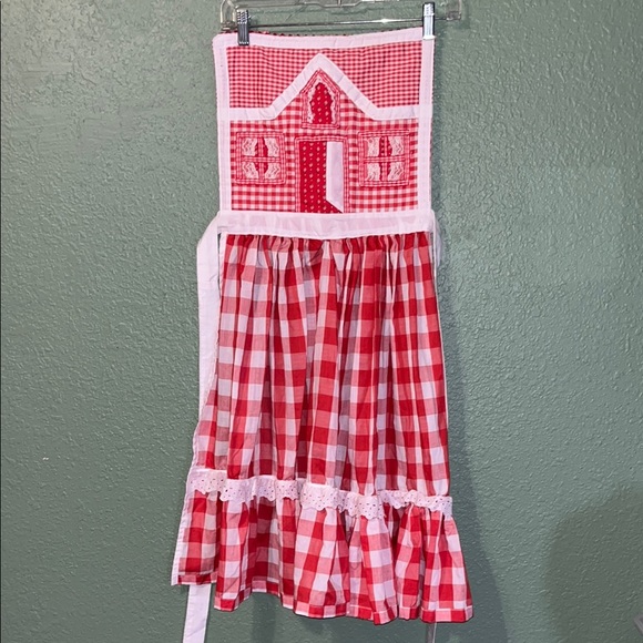 Vintage handmade Red and White Gingham Apron homestead modest cottagecore - Picture 3 of 5